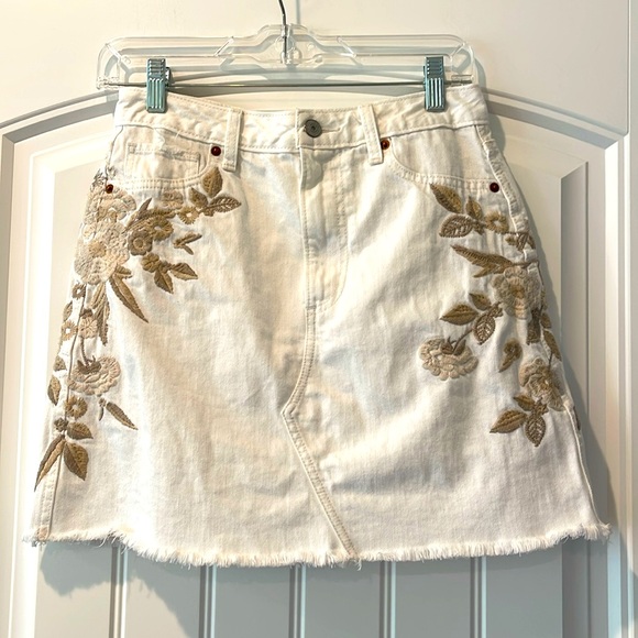 Abercrombie & Fitch Dresses & Skirts - Abercrombie & Fitch‎ Zoe Vintage A-Line White Floral Embroidered Skirt 26 2R